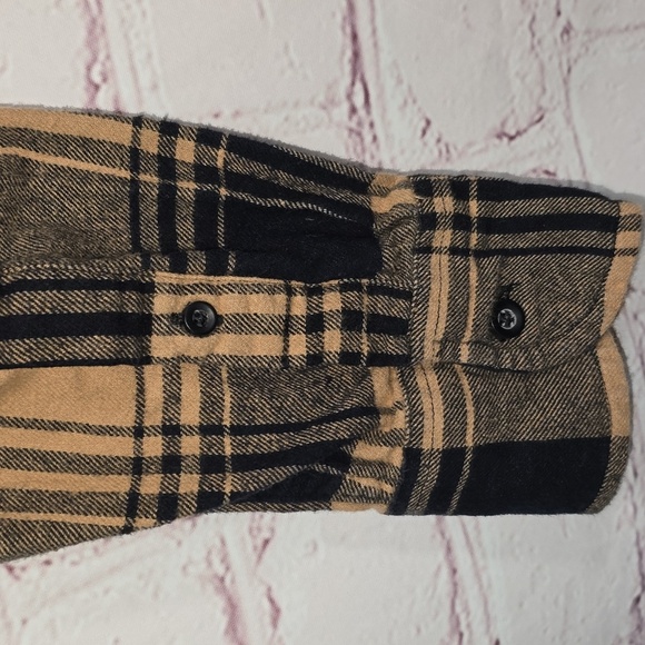 J. Crew Flannel Tan And Black Mens Size M - Picture 5 of 10